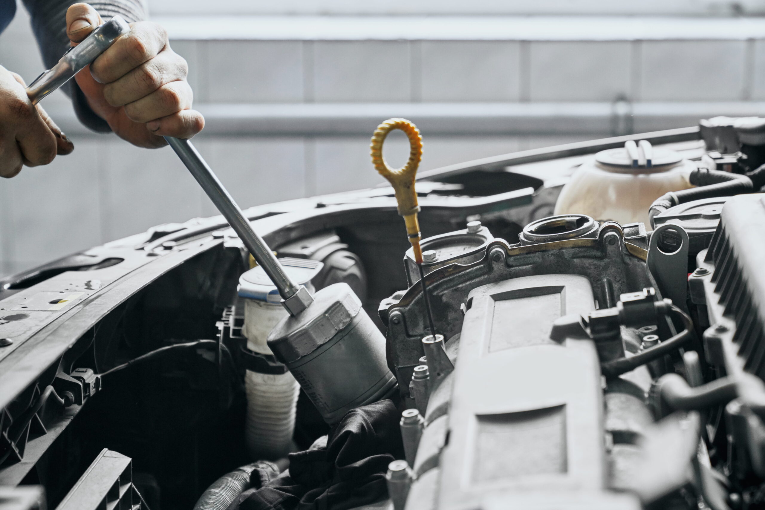 Reparación de la bomba de aceite del auto